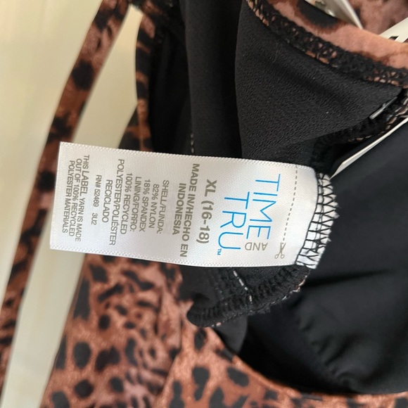 TIME AND TRUE WOMEN’S swimsuit - Picture 5 of 6